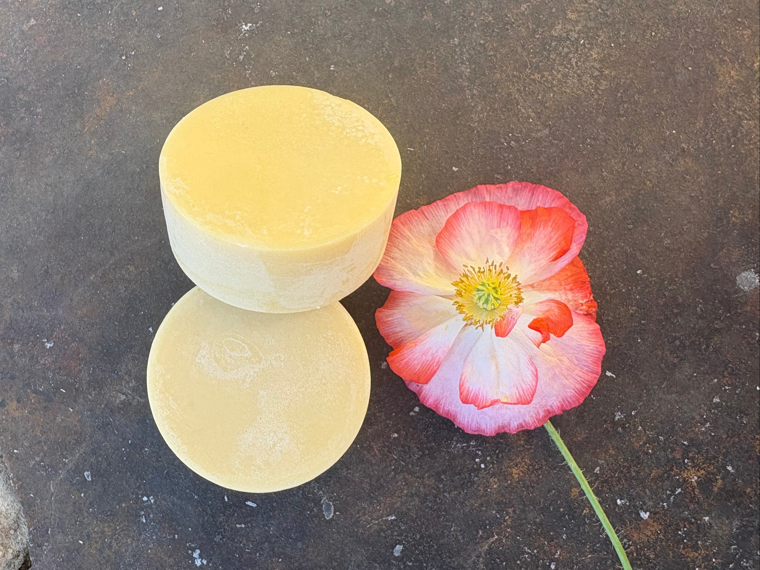 Golden Waves Conditioner Bar